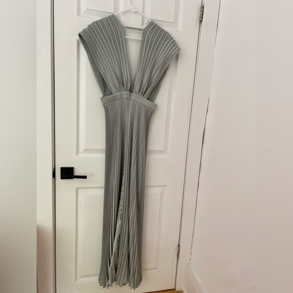 L’IDEE - Gala Gown - Size Small - Picture 5 of 5